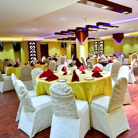 Al Bahjah Hotel Seeb Exterior photo