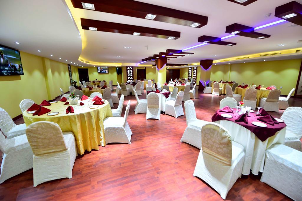 Al Bahjah Hotel Seeb Exterior photo