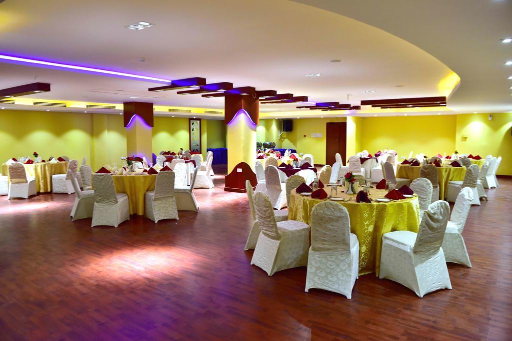 Al Bahjah Hotel Seeb Exterior photo