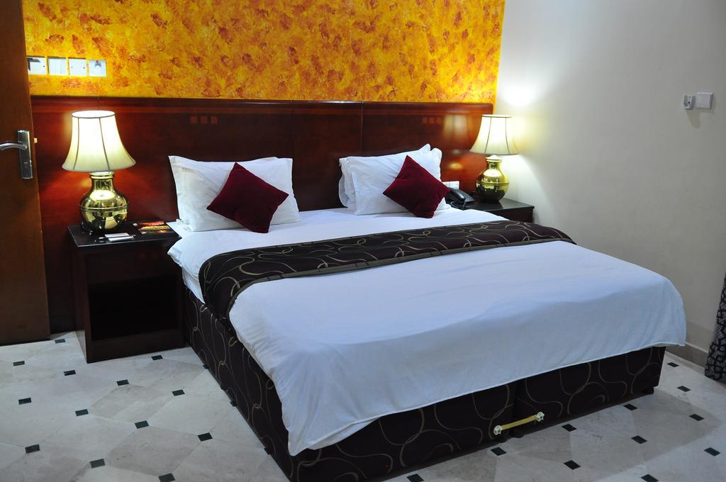 Al Bahjah Hotel Seeb Exterior photo