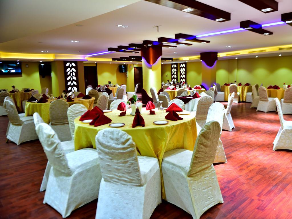 Al Bahjah Hotel Seeb Exterior photo